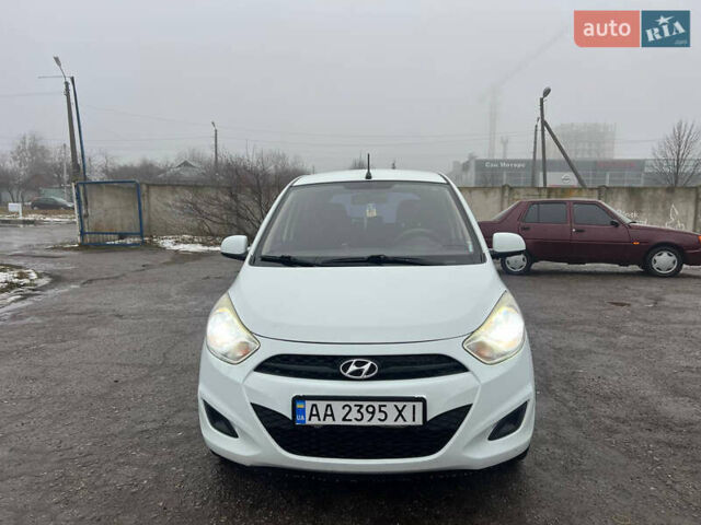 Білий Хендай і10, об'ємом двигуна 1.09 л та пробігом 165 тис. км за 6950 $, фото 2 на Automoto.ua