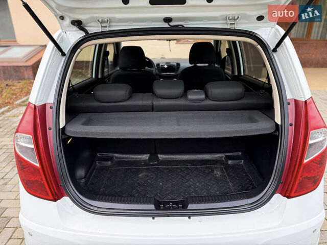 Білий Хендай і10, об'ємом двигуна 1.2 л та пробігом 49 тис. км за 7900 $, фото 92 на Automoto.ua