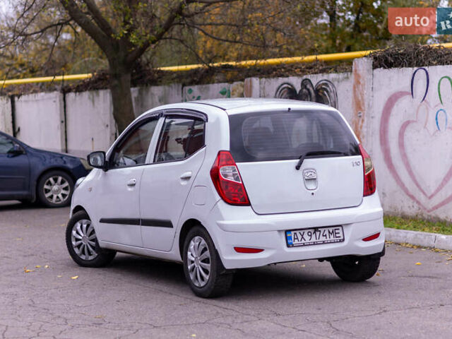 Хендай и10 2013 в Кременчуге на Automoto.ua Белый Хендай и10, объемом двигателя 1.09 л и пробегом 76 тыс. км за 6000 $, фото 3 на Automoto.ua