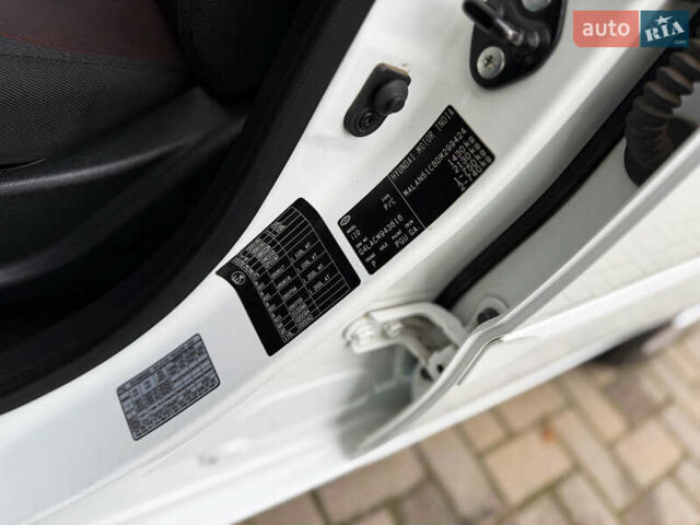 Білий Хендай і10, об'ємом двигуна 1.2 л та пробігом 49 тис. км за 7900 $, фото 107 на Automoto.ua