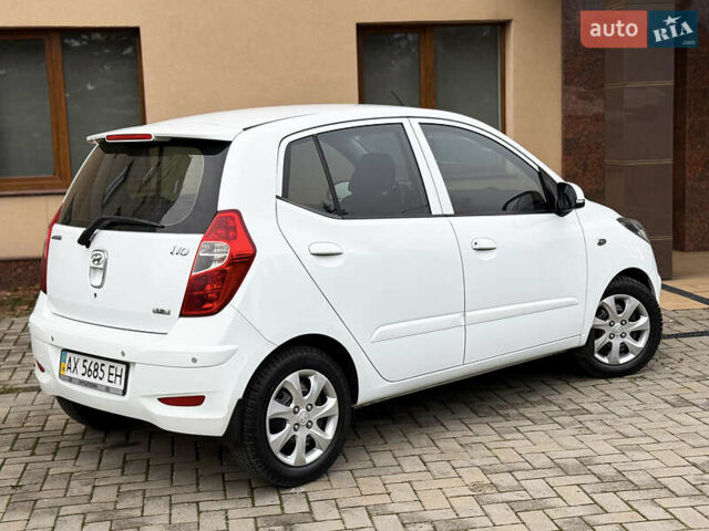 Білий Хендай і10, об'ємом двигуна 1.2 л та пробігом 49 тис. км за 7900 $, фото 38 на Automoto.ua