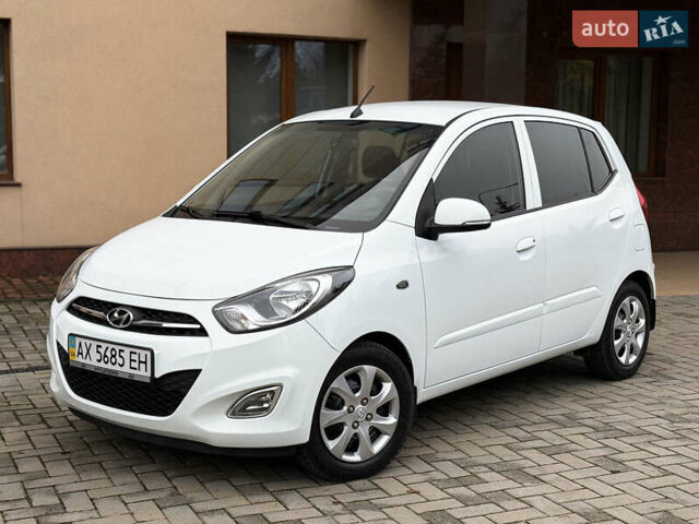 Білий Хендай і10, об'ємом двигуна 1.2 л та пробігом 49 тис. км за 7900 $, фото 2 на Automoto.ua