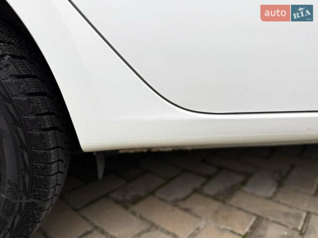 Білий Хендай і10, об'ємом двигуна 1.2 л та пробігом 49 тис. км за 7900 $, фото 34 на Automoto.ua