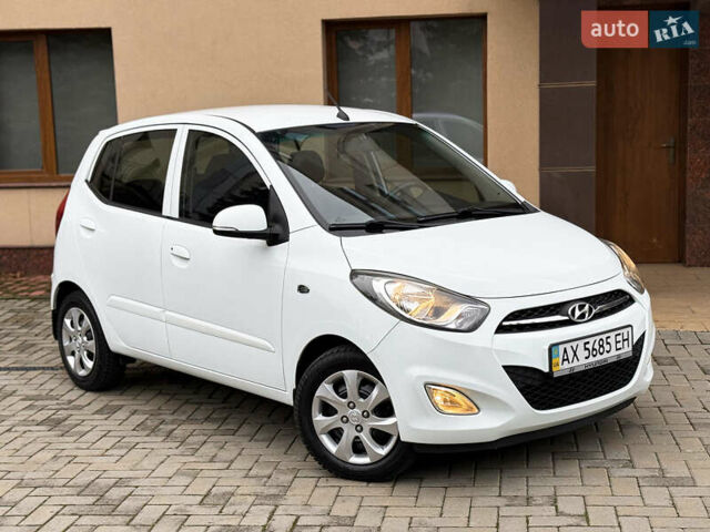 Білий Хендай і10, об'ємом двигуна 1.2 л та пробігом 49 тис. км за 7900 $, фото 26 на Automoto.ua
