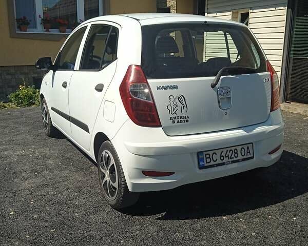 Білий Хендай і10, об'ємом двигуна 1.09 л та пробігом 56 тис. км за 5400 $, фото 4 на Automoto.ua
