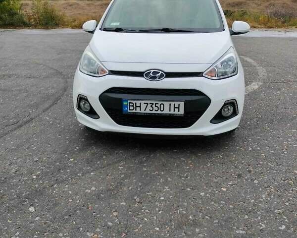 Белый Хендай и10, объемом двигателя 1 л и пробегом 110 тыс. км за 8500 $, фото 1 на Automoto.ua