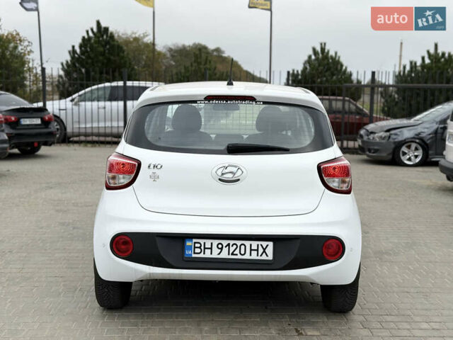 Белый Хендай и10, объемом двигателя 1.25 л и пробегом 77 тыс. км за 9799 $, фото 6 на Automoto.ua
