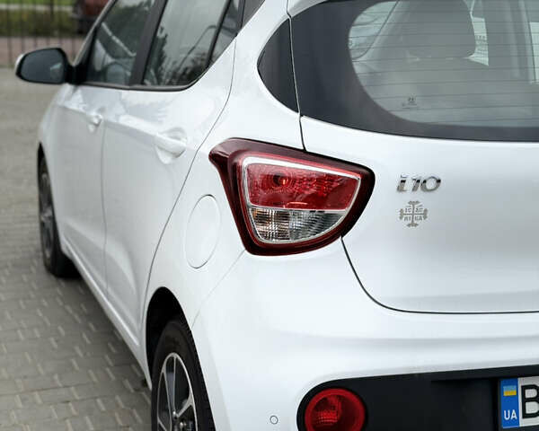 Белый Хендай и10, объемом двигателя 1.25 л и пробегом 77 тыс. км за 9799 $, фото 7 на Automoto.ua