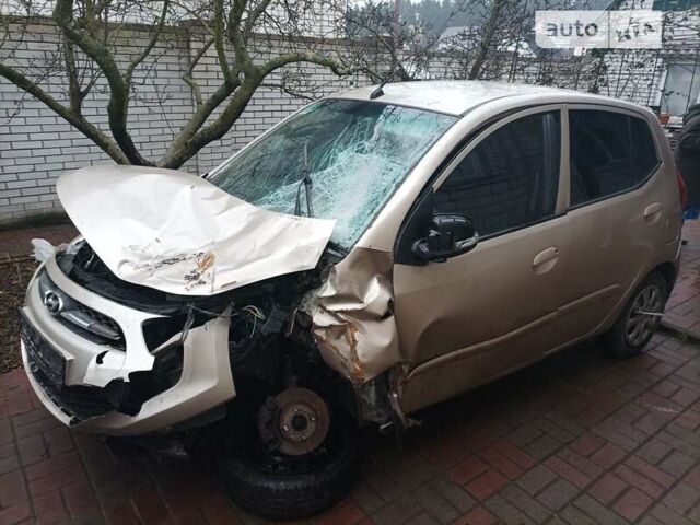 Бежевый Хендай и10, объемом двигателя 1.25 л и пробегом 120 тыс. км за 2500 $, фото 5 на Automoto.ua