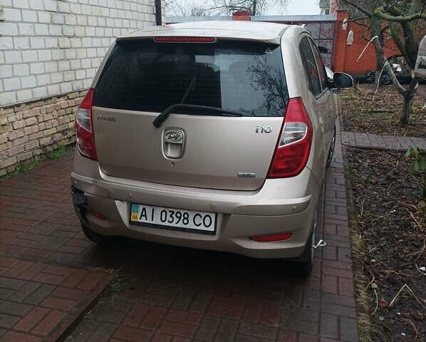 Бежевый Хендай и10, объемом двигателя 1.25 л и пробегом 120 тыс. км за 2500 $, фото 6 на Automoto.ua