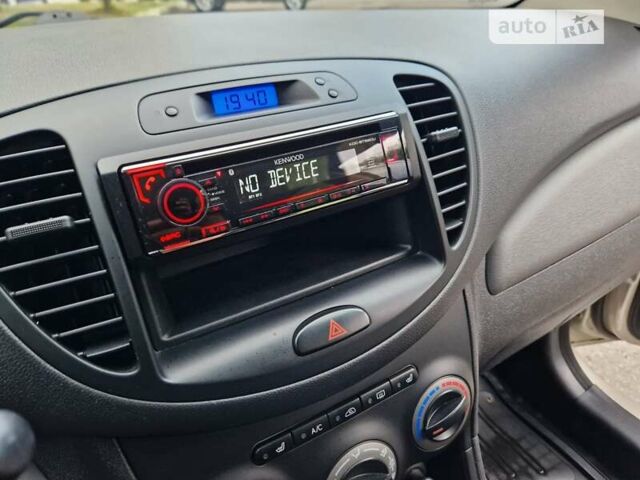 Бежевый Хендай и10, объемом двигателя 1.2 л и пробегом 78 тыс. км за 7750 $, фото 47 на Automoto.ua