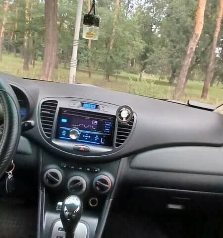 Бежевий Хендай і10, об'ємом двигуна 1.25 л та пробігом 116 тис. км за 5900 $, фото 2 на Automoto.ua
