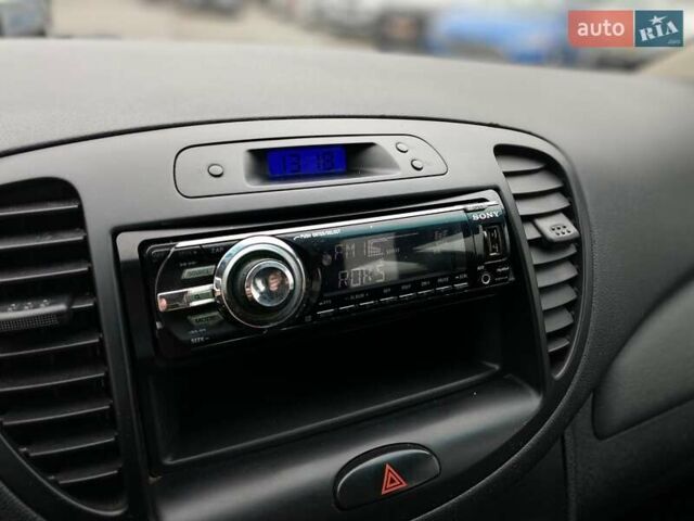 Бежевый Хендай и10, объемом двигателя 1.09 л и пробегом 156 тыс. км за 4550 $, фото 14 на Automoto.ua