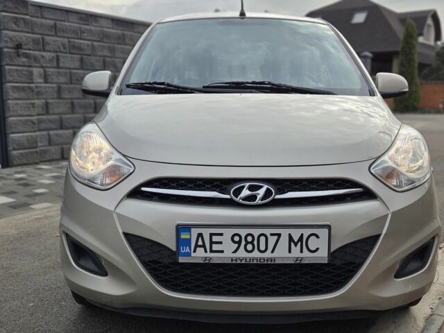 Бежевый Хендай и10, объемом двигателя 1.2 л и пробегом 130 тыс. км за 6500 $, фото 9 на Automoto.ua