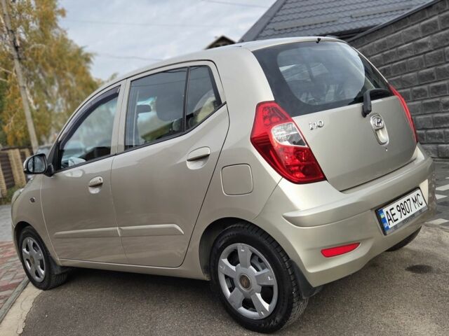 Бежевый Хендай и10, объемом двигателя 1.2 л и пробегом 130 тыс. км за 6500 $, фото 2 на Automoto.ua