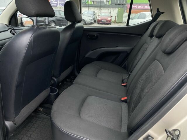 Бежевый Хендай и10, объемом двигателя 1.1 л и пробегом 156 тыс. км за 4550 $, фото 8 на Automoto.ua