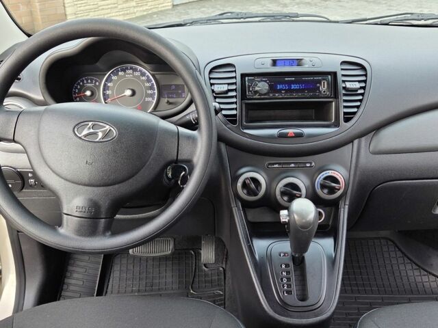 Бежевый Хендай и10, объемом двигателя 1.2 л и пробегом 130 тыс. км за 6500 $, фото 22 на Automoto.ua