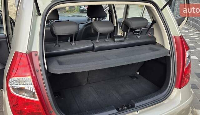 Бежевый Хендай и10, объемом двигателя 1.09 л и пробегом 131 тыс. км за 6666 $, фото 31 на Automoto.ua