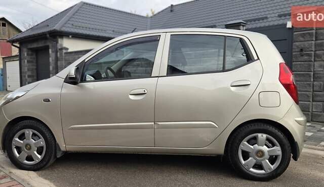 Бежевый Хендай и10, объемом двигателя 1.09 л и пробегом 131 тыс. км за 6666 $, фото 12 на Automoto.ua