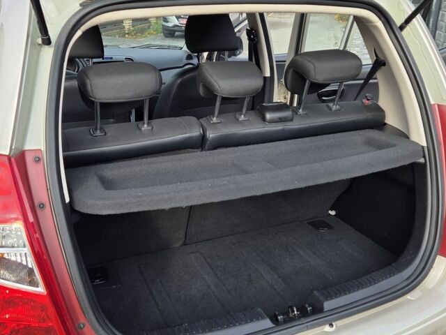 Бежевый Хендай и10, объемом двигателя 1.2 л и пробегом 130 тыс. км за 6500 $, фото 15 на Automoto.ua