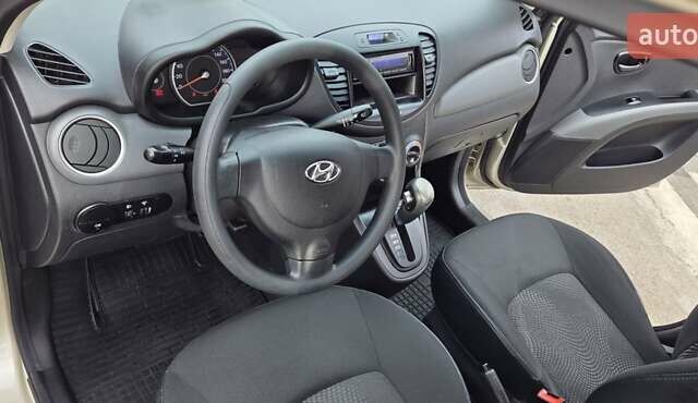 Бежевый Хендай и10, объемом двигателя 1.09 л и пробегом 131 тыс. км за 6666 $, фото 35 на Automoto.ua