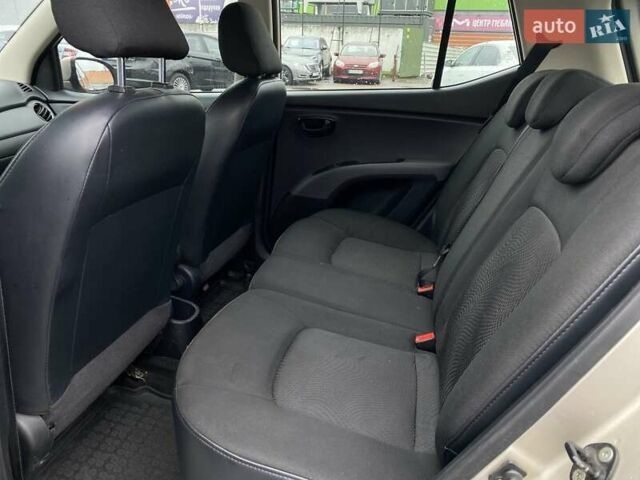 Бежевый Хендай и10, объемом двигателя 1.09 л и пробегом 156 тыс. км за 4550 $, фото 8 на Automoto.ua