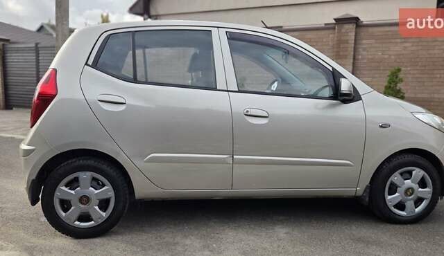 Бежевый Хендай и10, объемом двигателя 1.09 л и пробегом 131 тыс. км за 6666 $, фото 6 на Automoto.ua