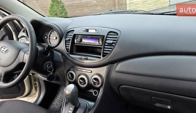 Бежевый Хендай и10, объемом двигателя 1.09 л и пробегом 131 тыс. км за 6666 $, фото 38 на Automoto.ua