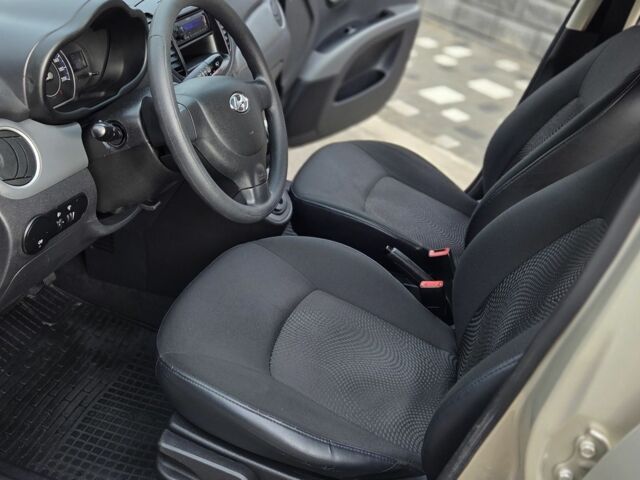 Бежевый Хендай и10, объемом двигателя 1.2 л и пробегом 130 тыс. км за 6500 $, фото 11 на Automoto.ua