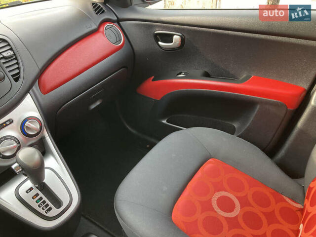 Черный Хендай и10, объемом двигателя 1.09 л и пробегом 67 тыс. км за 6800 $, фото 17 на Automoto.ua