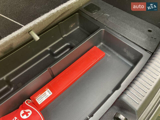 Черный Хендай и10, объемом двигателя 1.09 л и пробегом 67 тыс. км за 6800 $, фото 24 на Automoto.ua