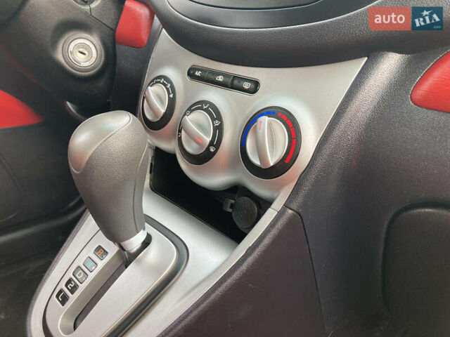 Черный Хендай и10, объемом двигателя 1.09 л и пробегом 67 тыс. км за 6800 $, фото 18 на Automoto.ua