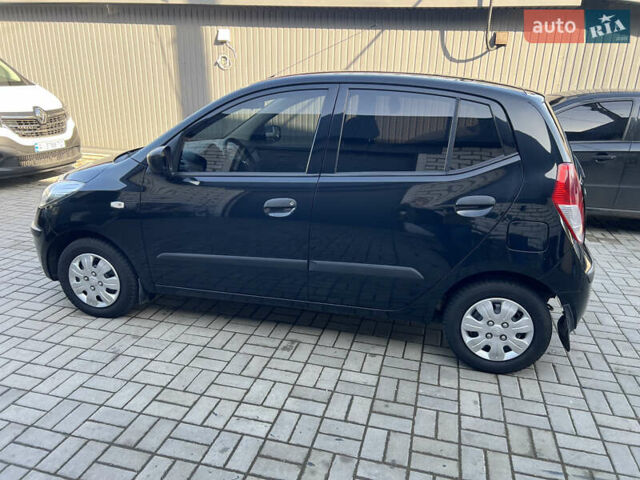 Черный Хендай и10, объемом двигателя 1.09 л и пробегом 78 тыс. км за 4800 $, фото 2 на Automoto.ua