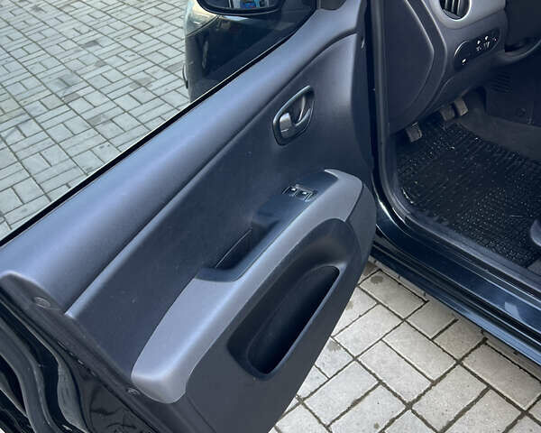 Черный Хендай и10, объемом двигателя 1.09 л и пробегом 78 тыс. км за 4800 $, фото 5 на Automoto.ua