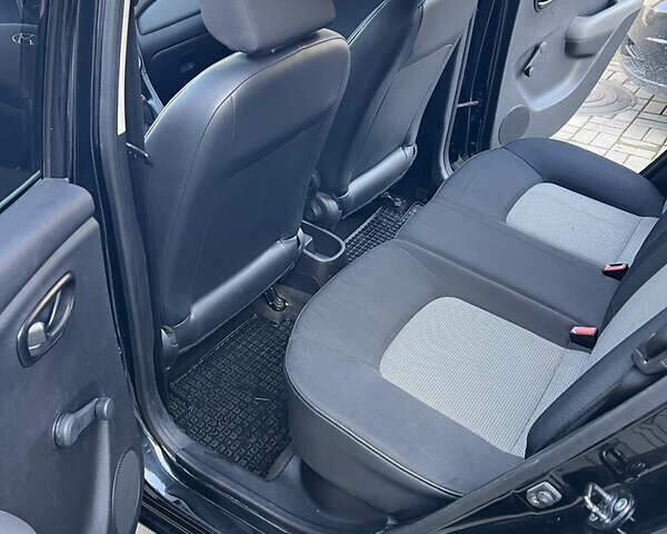 Черный Хендай и10, объемом двигателя 1.09 л и пробегом 78 тыс. км за 4800 $, фото 7 на Automoto.ua