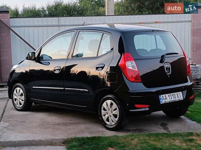 Черный Хендай и10, объемом двигателя 1.1 л и пробегом 168 тыс. км за 5400 $, фото 3 на Automoto.ua