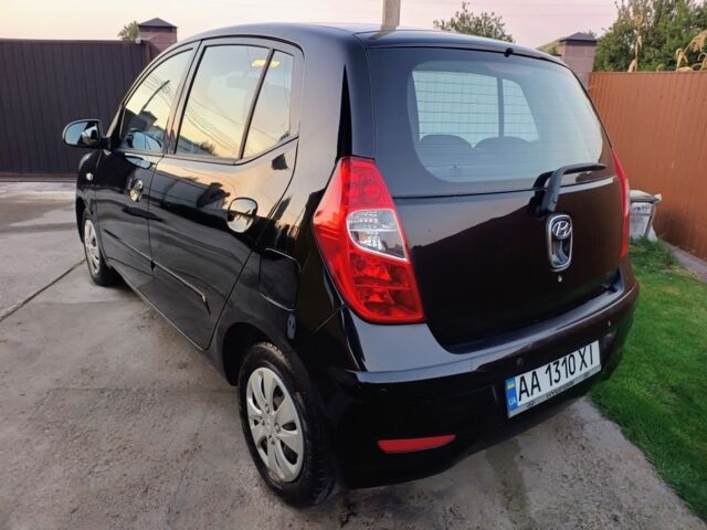 Черный Хендай и10, объемом двигателя 0 л и пробегом 168 тыс. км за 4600 $, фото 2 на Automoto.ua