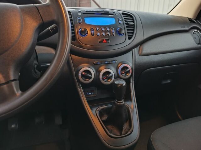 Черный Хендай и10, объемом двигателя 0 л и пробегом 168 тыс. км за 4600 $, фото 6 на Automoto.ua