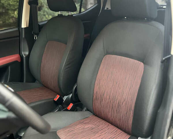 Черный Хендай и10, объемом двигателя 1.25 л и пробегом 110 тыс. км за 7500 $, фото 22 на Automoto.ua