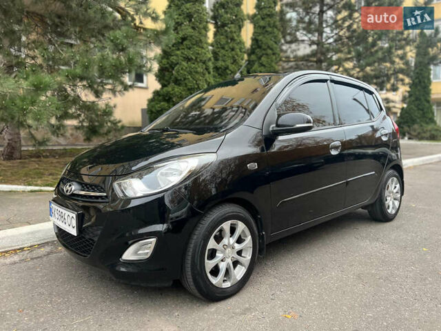 Черный Хендай и10, объемом двигателя 1.25 л и пробегом 110 тыс. км за 7500 $, фото 1 на Automoto.ua