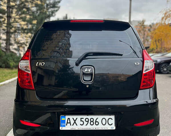 Черный Хендай и10, объемом двигателя 1.25 л и пробегом 110 тыс. км за 7500 $, фото 15 на Automoto.ua