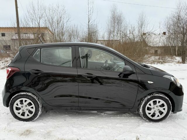 Черный Хендай и10, объемом двигателя 1 л и пробегом 130 тыс. км за 5800 $, фото 2 на Automoto.ua