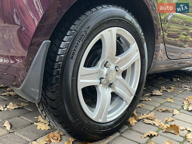 Фіолетовий Хендай і10, об'ємом двигуна 1.2 л та пробігом 83 тис. км за 7800 $, фото 21 на Automoto.ua