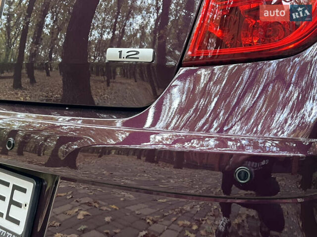 Фіолетовий Хендай і10, об'ємом двигуна 1.2 л та пробігом 83 тис. км за 7800 $, фото 17 на Automoto.ua