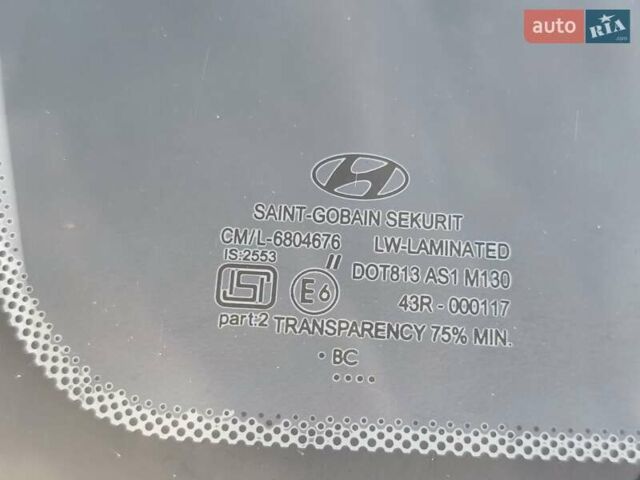 Фіолетовий Хендай і10, об'ємом двигуна 1.2 л та пробігом 107 тис. км за 6800 $, фото 25 на Automoto.ua