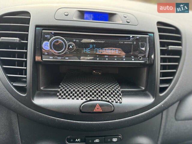 Фиолетовый Хендай и10, объемом двигателя 1.1 л и пробегом 112 тыс. км за 6500 $, фото 12 на Automoto.ua