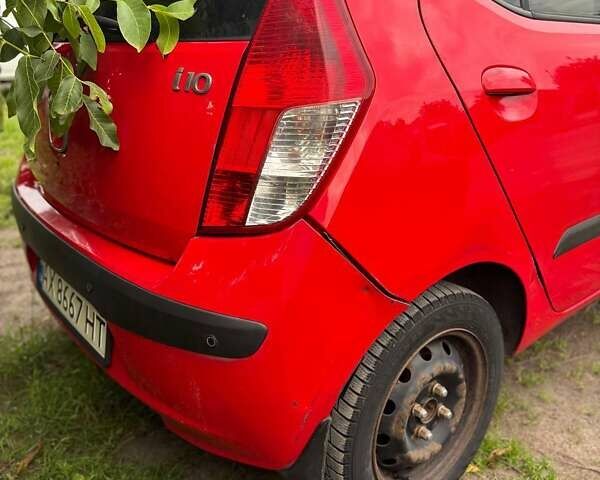 Красный Хендай и10, объемом двигателя 1.09 л и пробегом 144 тыс. км за 5500 $, фото 3 на Automoto.ua