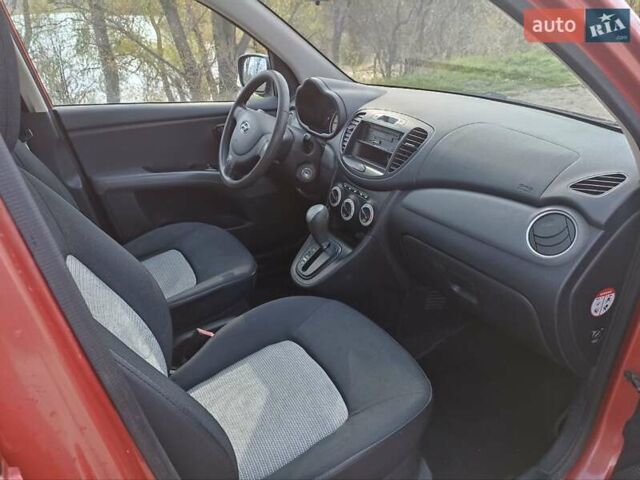 Червоний Хендай і10, об'ємом двигуна 1.1 л та пробігом 161 тис. км за 5500 $, фото 3 на Automoto.ua