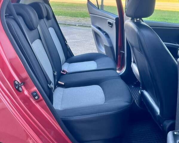 Красный Хендай и10, объемом двигателя 1.09 л и пробегом 97 тыс. км за 6200 $, фото 24 на Automoto.ua