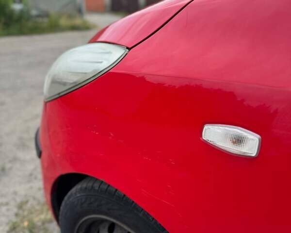 Красный Хендай и10, объемом двигателя 1.09 л и пробегом 144 тыс. км за 5500 $, фото 4 на Automoto.ua